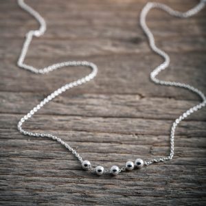 Faith Halsband Rörliga kulor