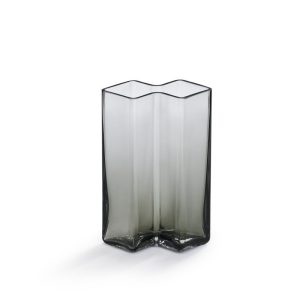 Row Vas två hög grå