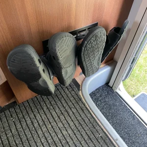 Upphängning till skor (metall)